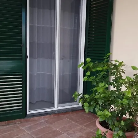 Hibiscus Apartment Castellammare di Stabia Exterior photo