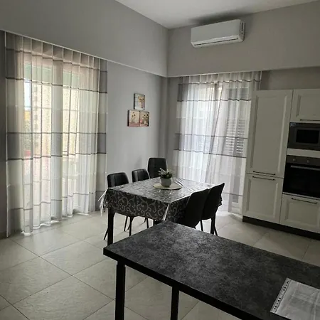 Hibiscus Apartment Castellammare di Stabia Exterior photo